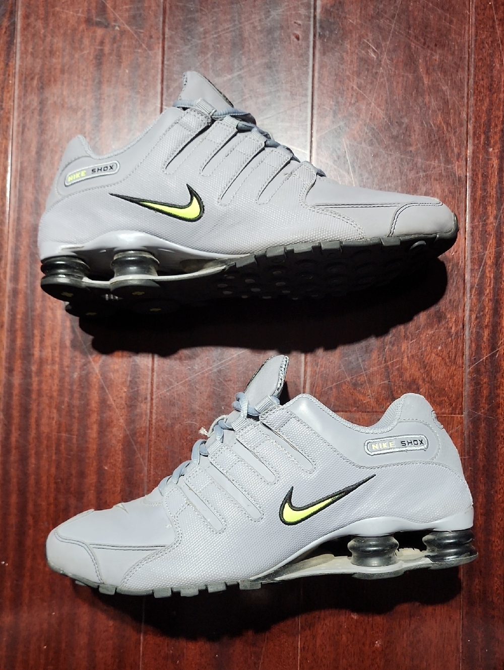Nike Shox NZ Dark Grey Volt Men Road Casual Lifestyle Shoes Sz 9